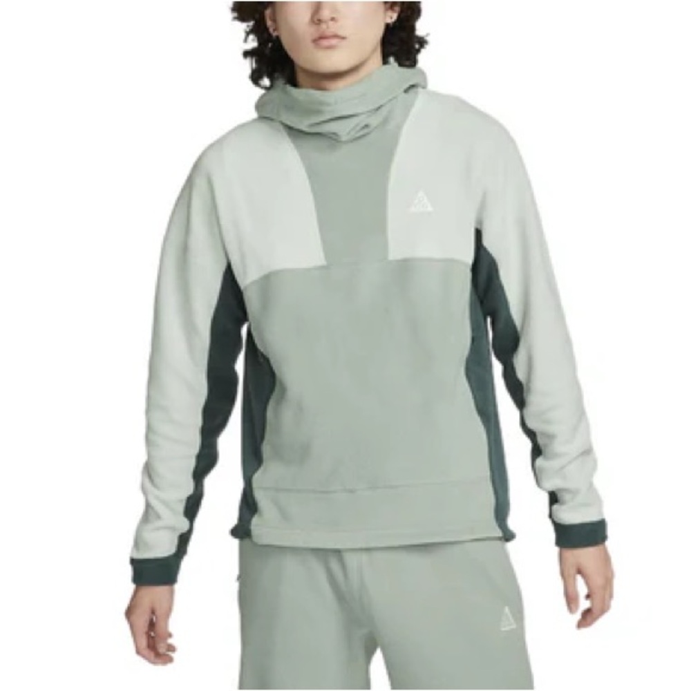 NWT Nike acg therma fit wolf tree pullover